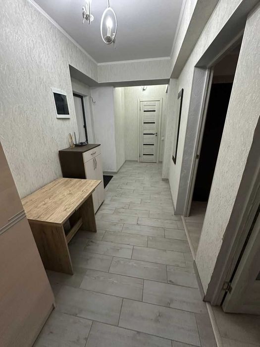 Дава се под наем Тристаен апартамент в София, Люлин 8 - 80 кв.м за 450 € - Снимка #3