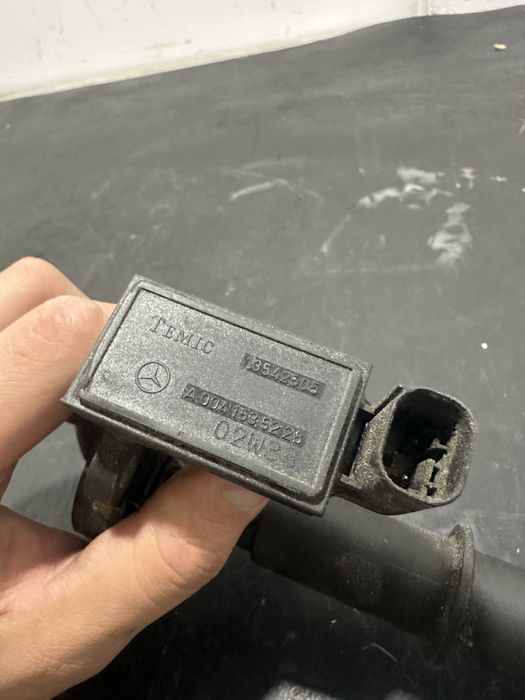 Senzor nivel baie ulei Mercedes ML 270 W163 2.7 cdi A0041535228