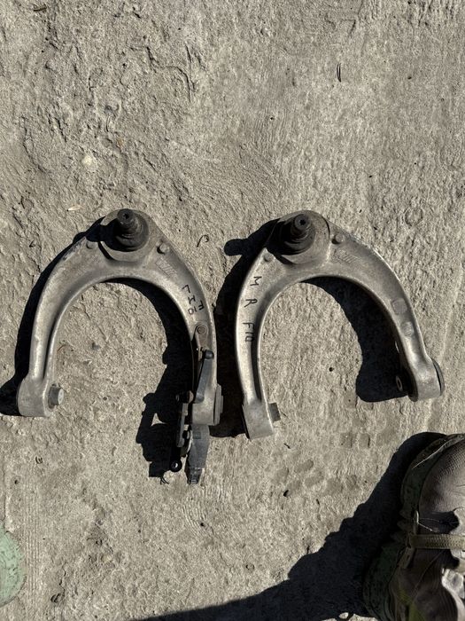 Шенкели носачи главини bmw m5 f10 m6 f06 бмв м5 ф10 м6 окачване носачи