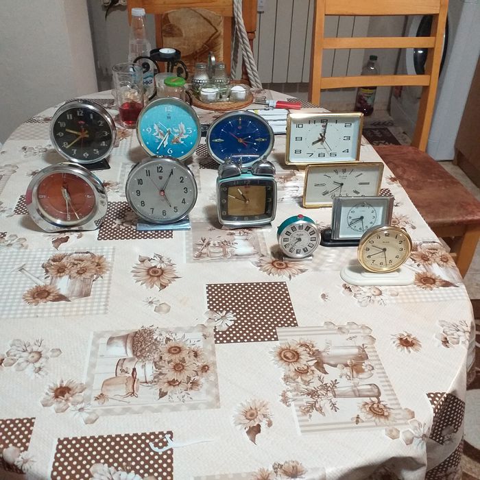 Стари Руски и Китайски часовници