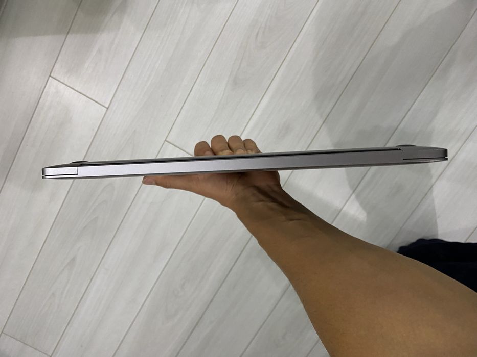 macbook pro 13 2017 в отличном сост