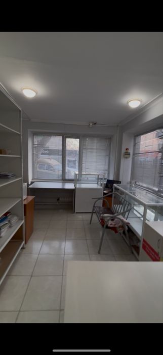 Аптечные витрины, шкаф