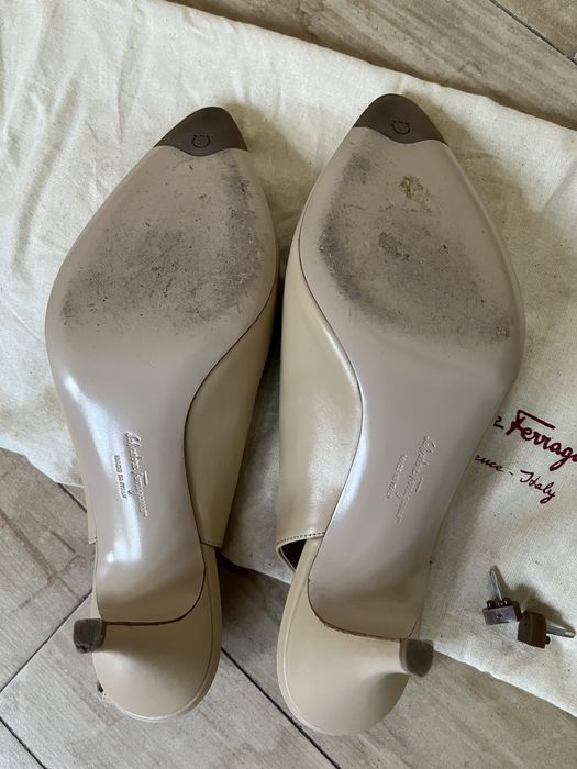 Salvatore Ferragamo, pantofi marimea 39