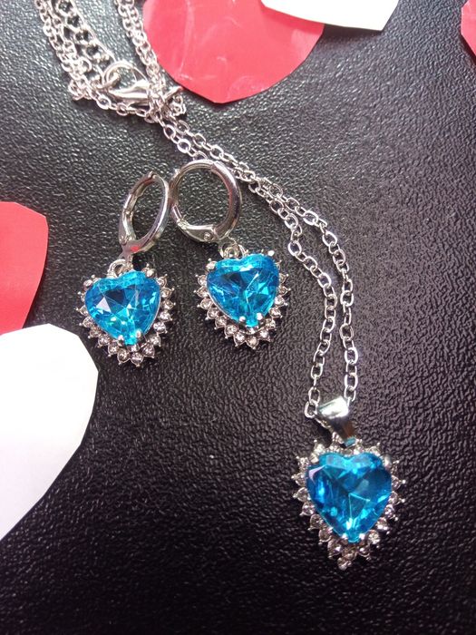 Комплект колие и обици