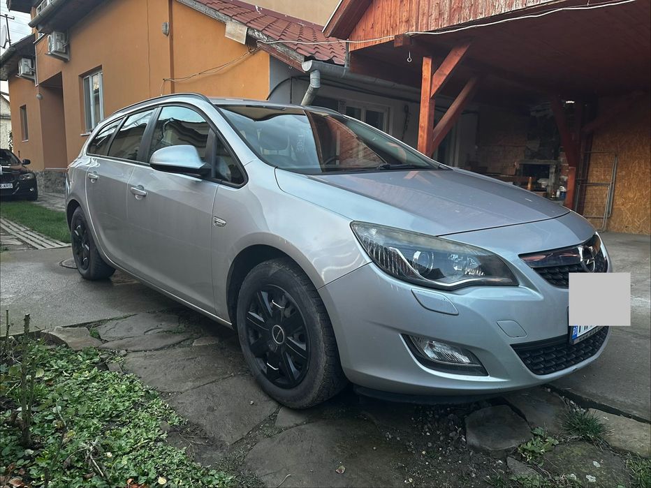 Opel astra J 2012