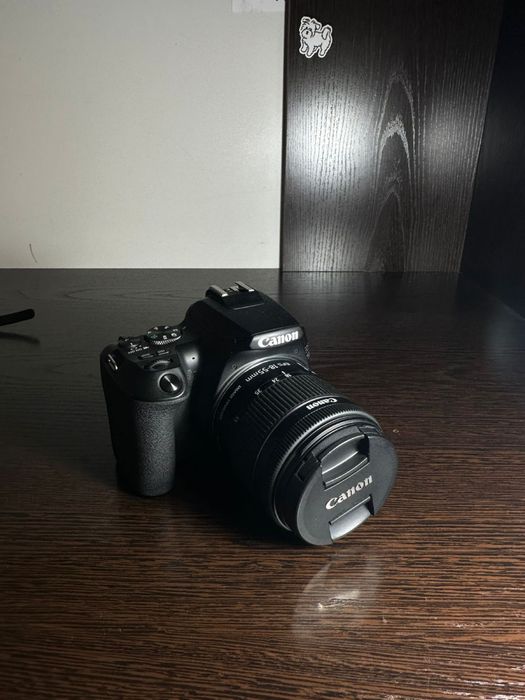 Canon EOS 250D в