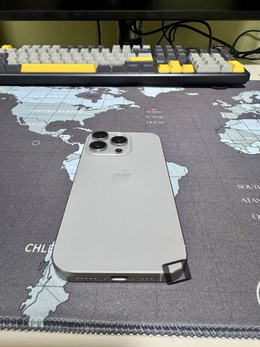 Iphone 16 pro 128 GB natural sim