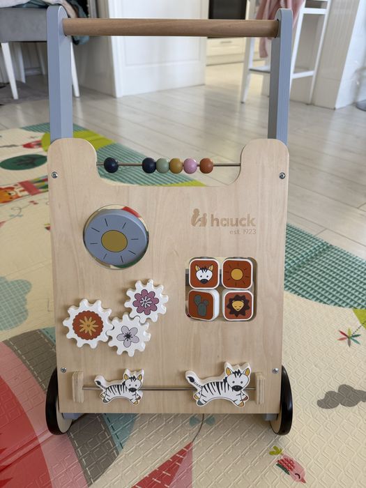 Проходилка за бутане walker уолкър Hauck