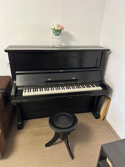 Pianina Neumeyer reconditionata si acordata