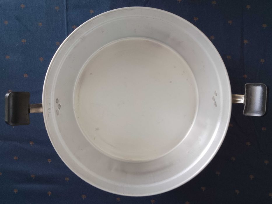 Електрическа тенджера.Чисто нова.Комплект.