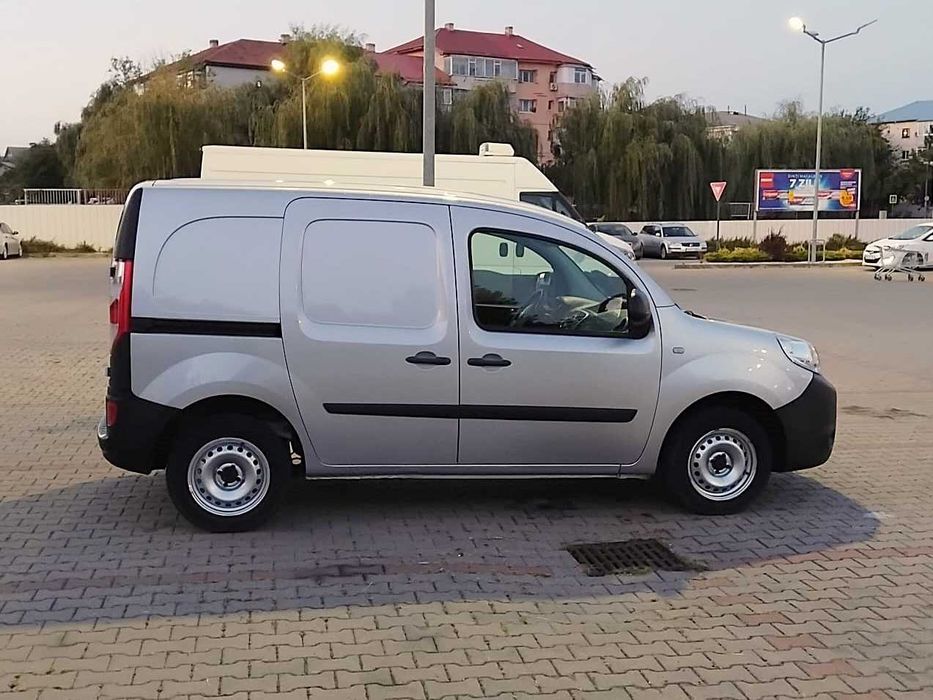 RENAULT Kangoo Autoutilitara N1 Furgoneta 2 locuri 5 usi 2017 1.5dCi 90 CP Euro 6 AC, recent adusa ofer fiscal