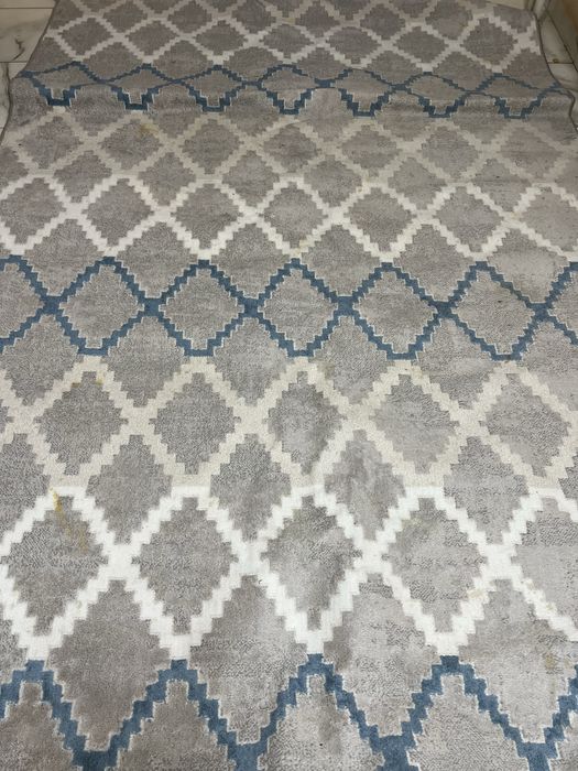 Продается ковер 2/3