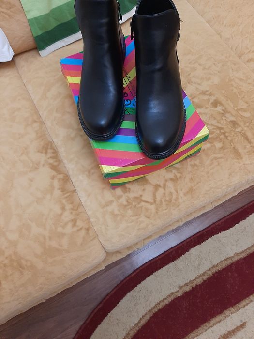 Ботинка  демисезонный