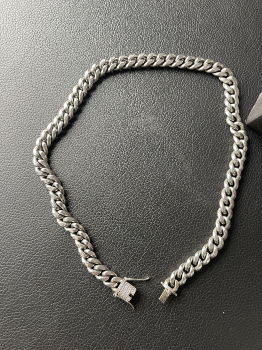 Scarlatti Jewelry Cuban