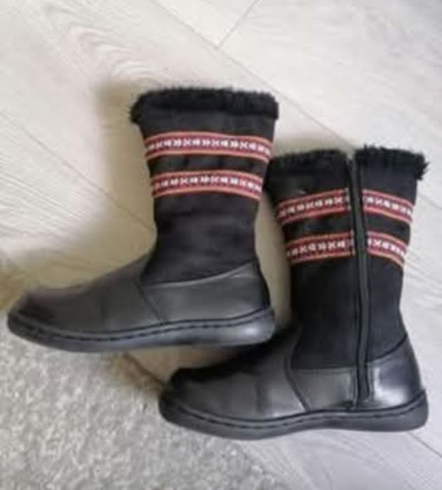 Топли ботушки, 32 номер, 20 лв.