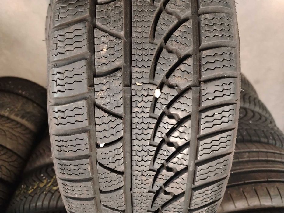 2бр.зимни гуми 225/45/18 Petlas