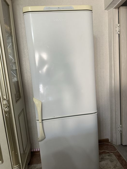 продам холодильник