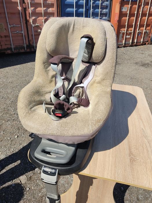Авто кресло для ребёнка