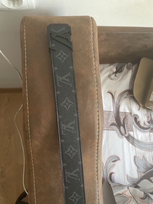 Vand curea Luis Vuitton