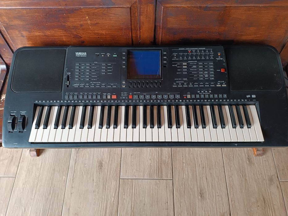 Синтезатор Yamaha PSR 6000
