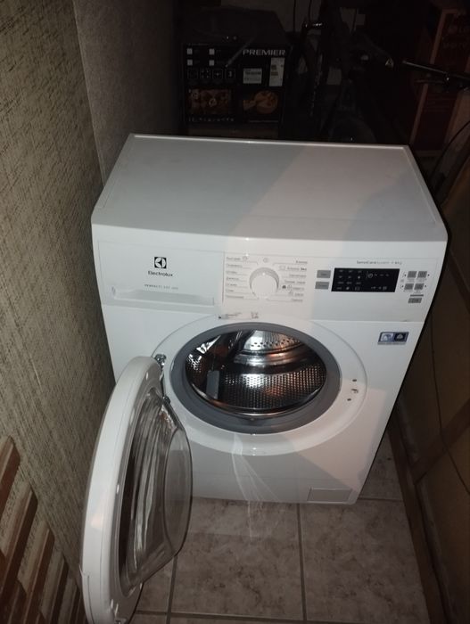 Стиральная машина Electrolux