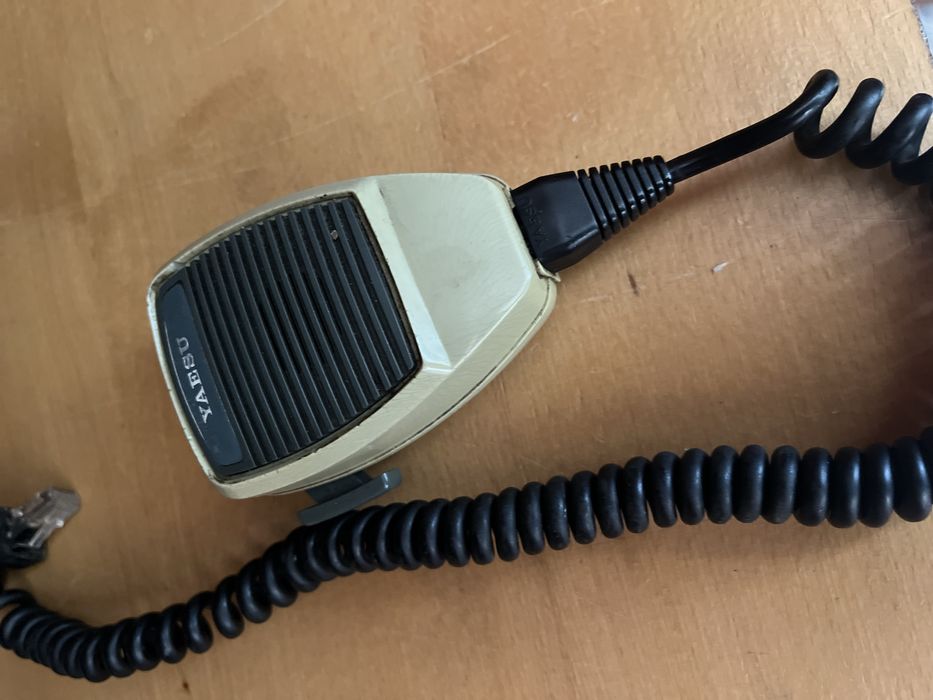 Радиостанция YAESU