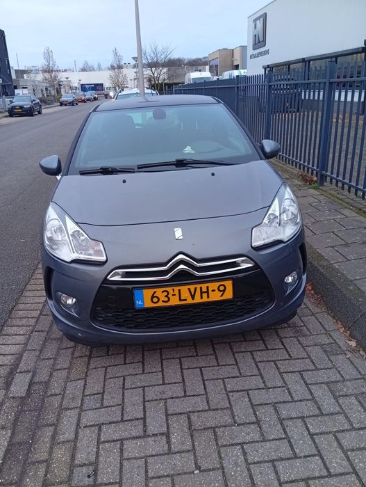 Vand masina citroen, arata si functioneaza exceptional