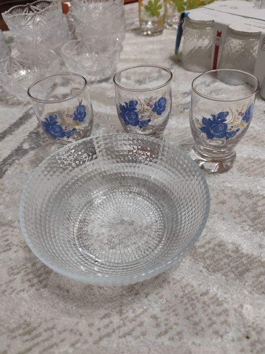 Продается набор посуды