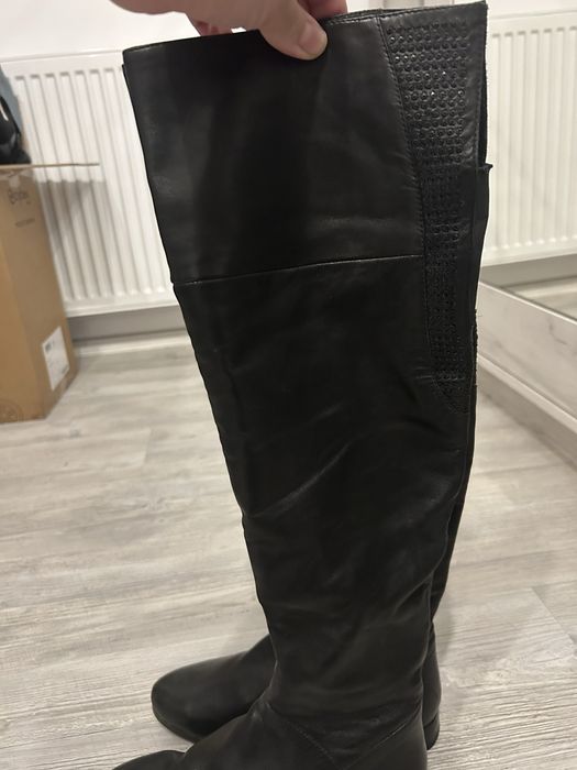 Cizme comode cu talpa joasa din piele