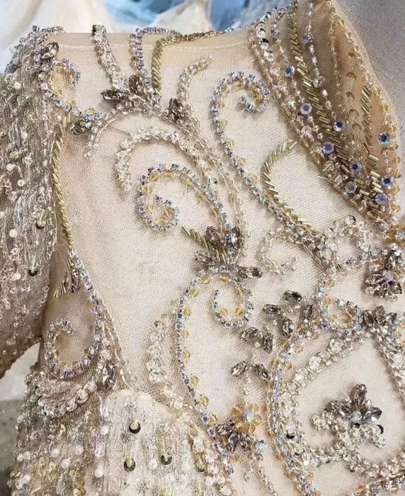 Платье вечернее пышное