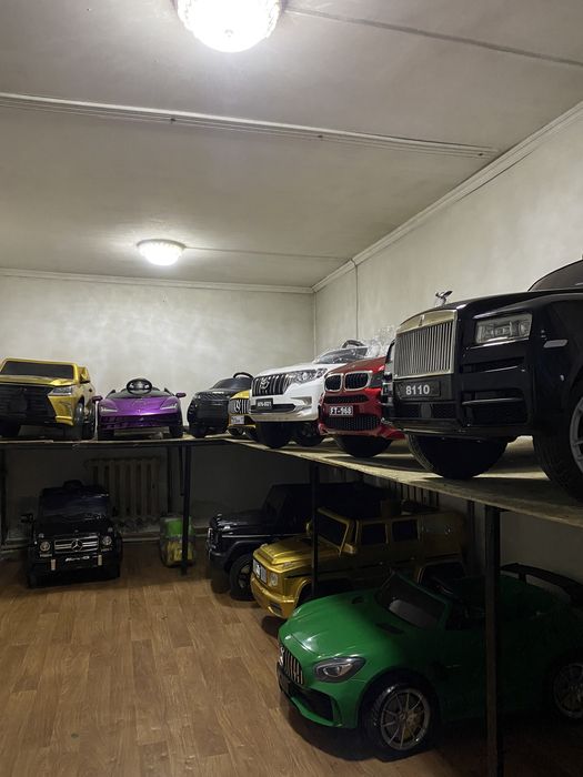 Атырау Детская машина электромобиль