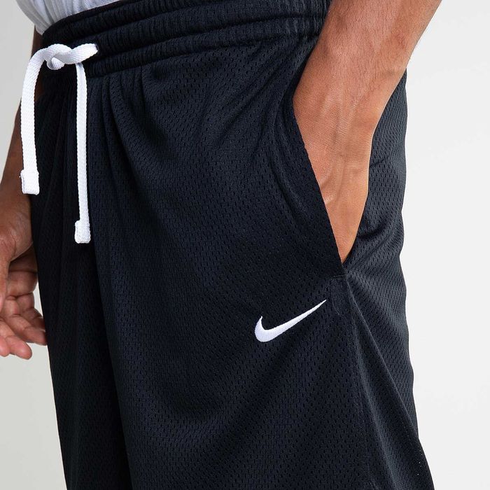 Спортивные шорты Nike Giannis