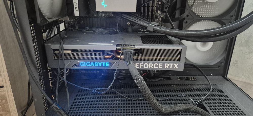 GIGABYTE Nvidia GeForce RTX 4070 ti EAGLE OC 12Gb