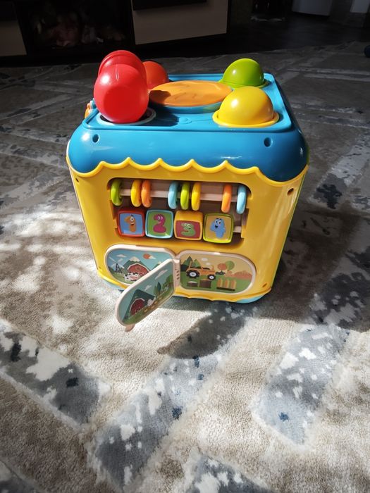 Бизикуб (  сортер)