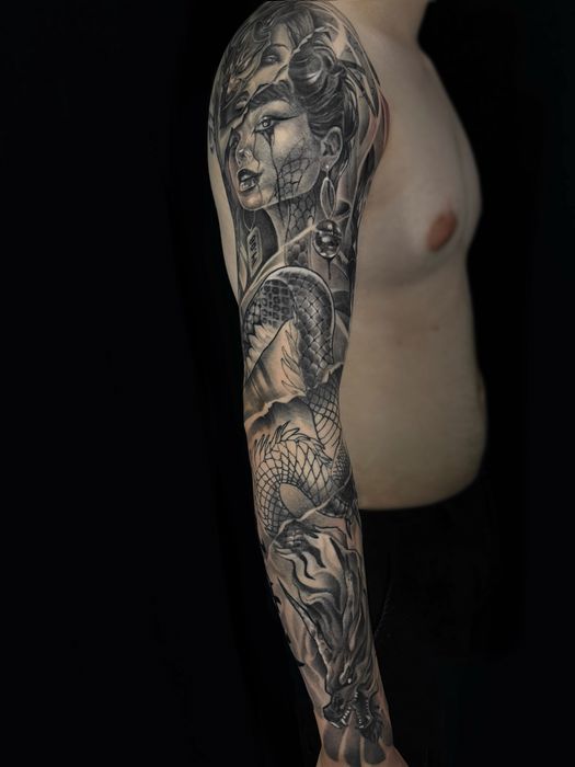 Татуировка художественная.