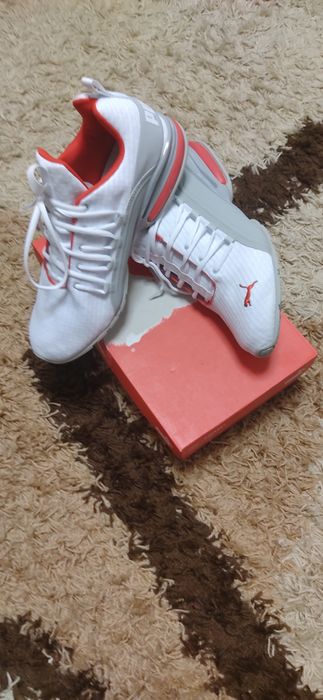 Adidași Puma  *noi