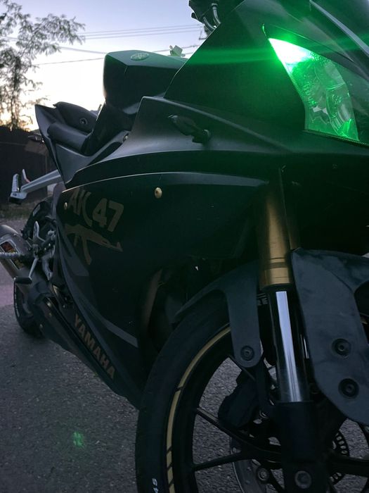 Vând yamaha yzf r125 (A1)
