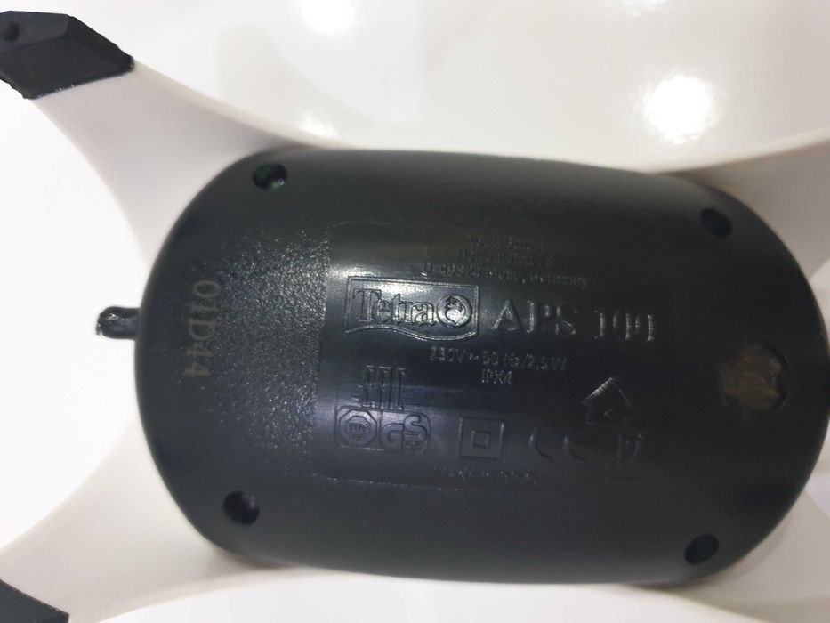 Продам компрессор для аквариума tetra