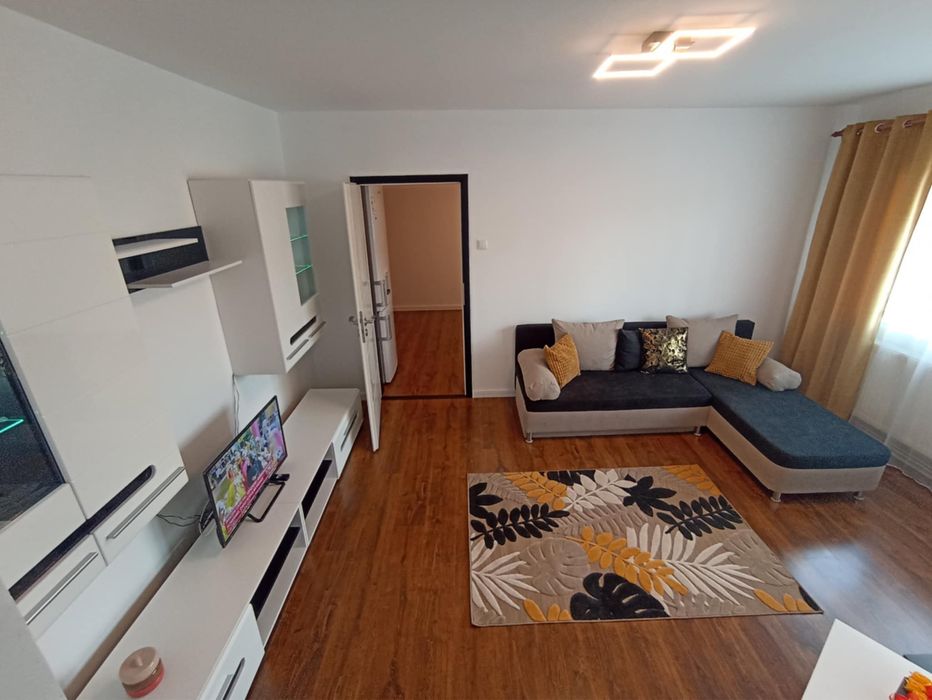 Inchiriez apartament cu 2 camere