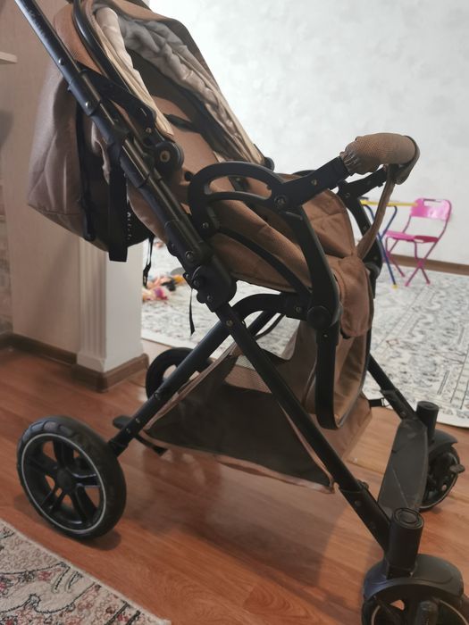 Продам коляску в хорошем состоянии