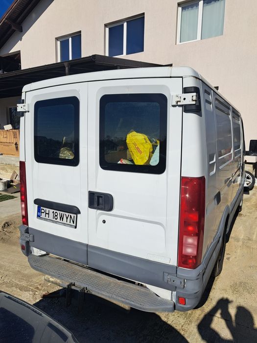 Vand dubă 2001 înmatriculat