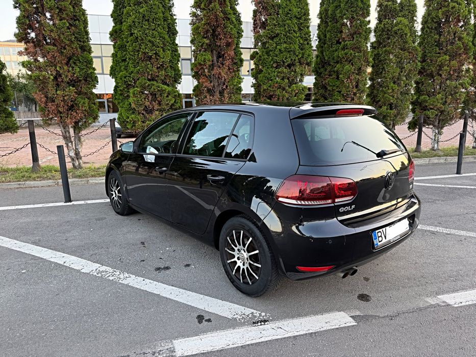 VOLKSWAGEN Golf 2010 — imagine 2