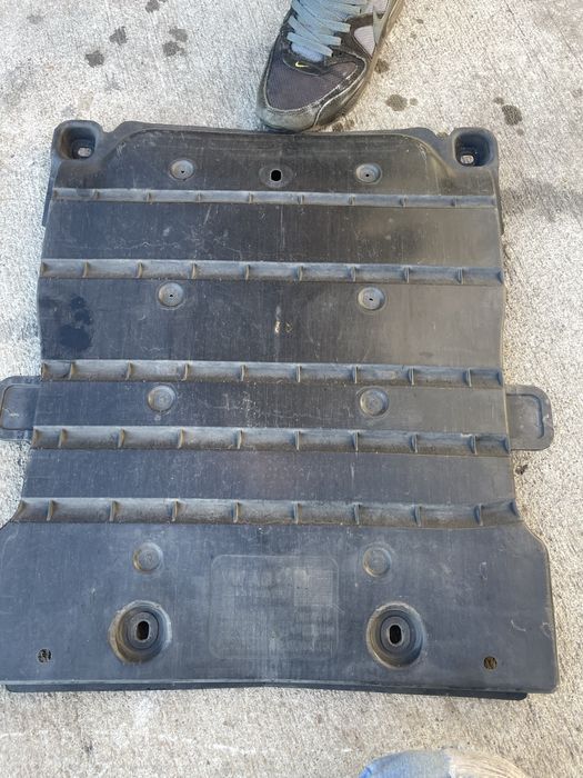Scut motor / central Volkswagen passat b8