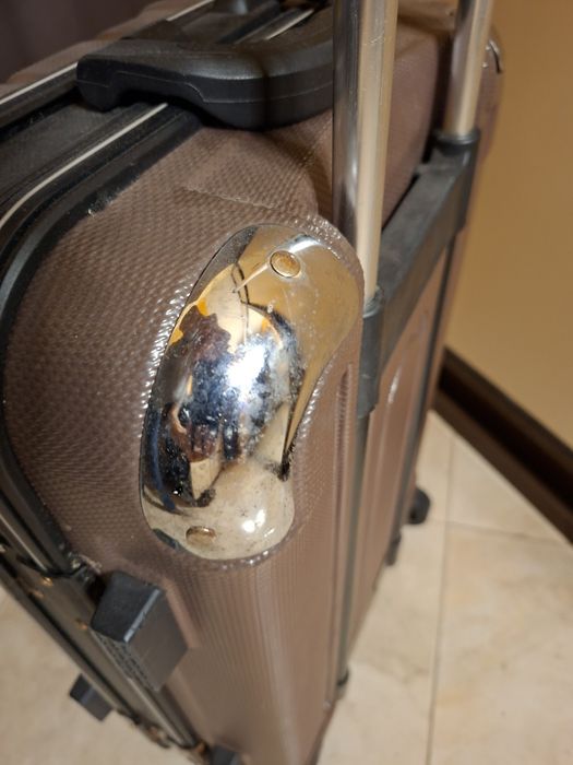 Куфар от  100% поликарбонат