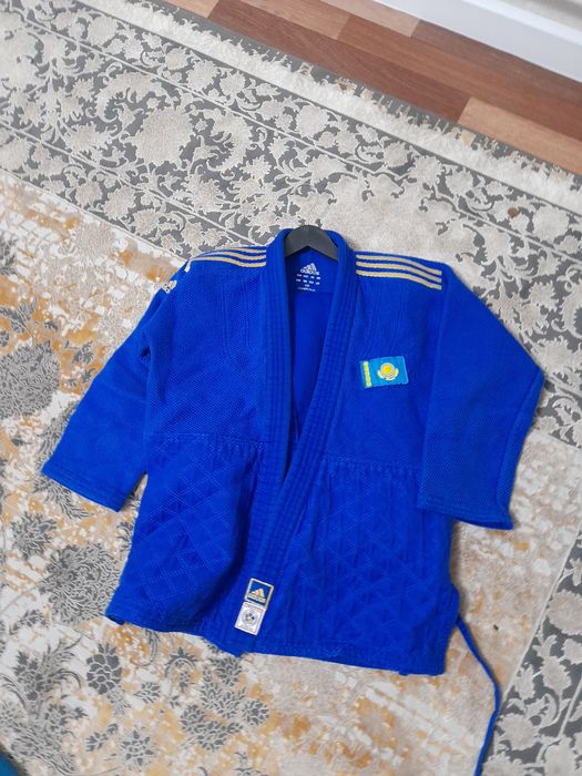 Adidas кимано 155размер