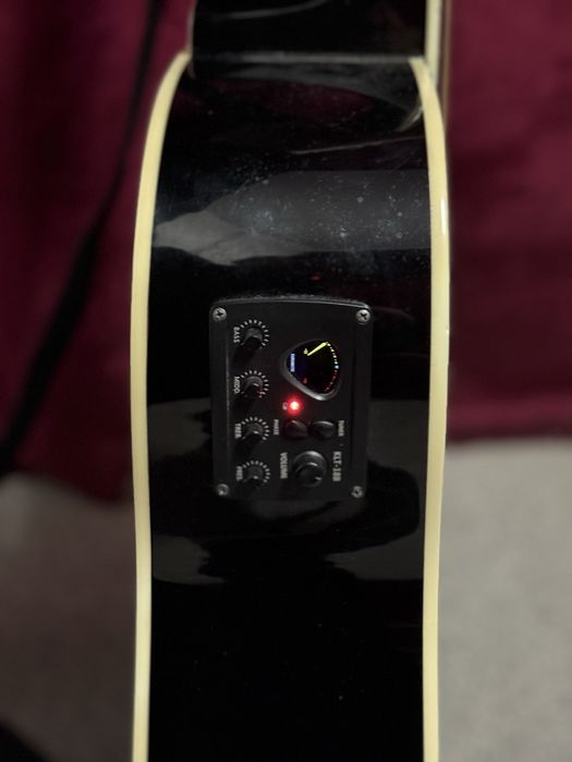 Гитара сатылады!