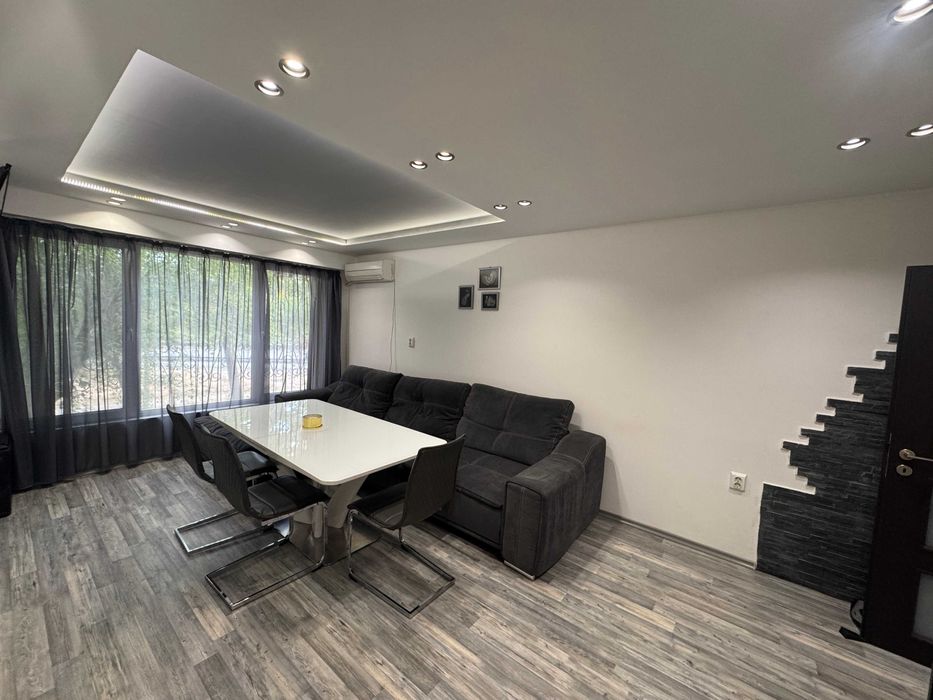 Продава се Тристаен апартамент в София, Център - 86 кв.м за 2314 €/кв.м - Снимка #3