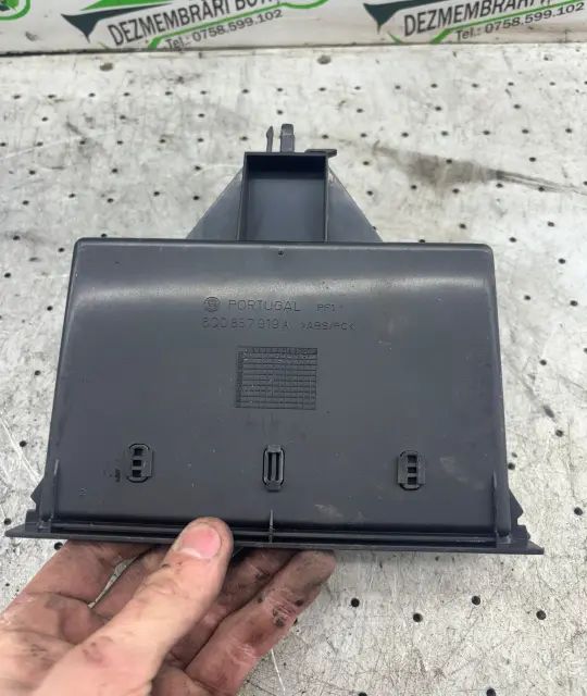 Spatiu depozitare 6Q0857919A 6Q0857919A Volkswagen VW Polo 2002