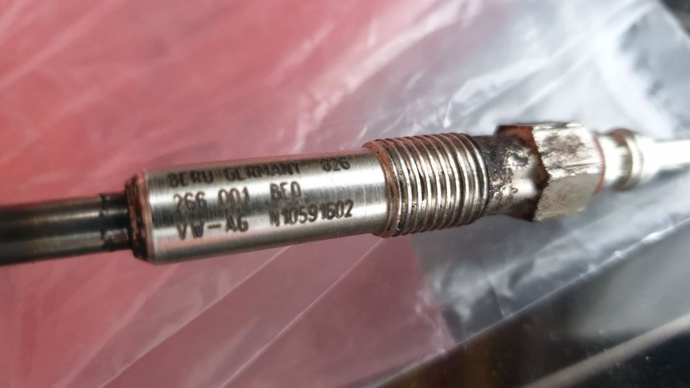 Bujii incandescente de pe Golf 5 1,9 TDI tip motor BLS