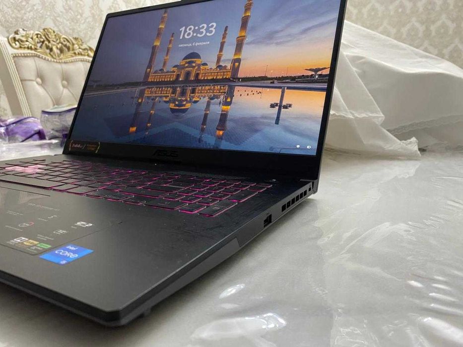 Asus TUF Gamung F17 Core i5